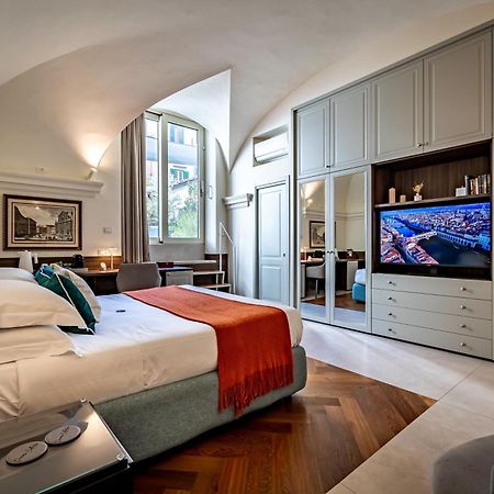 Dimora Collection - Le Corti - Boutique Luxury Suites In A Restored 13Th Century Convent, With Sauna And Gym (Adults Only) Florenz Exterior foto