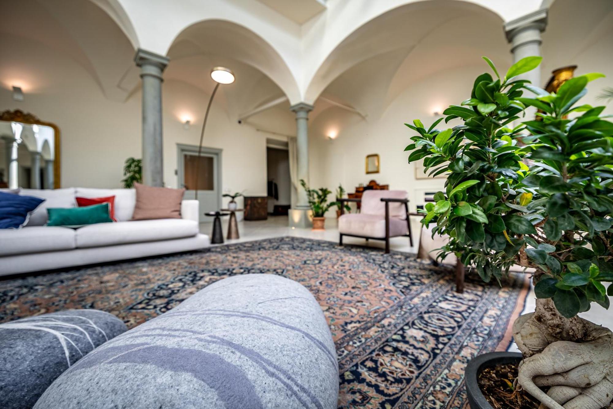 Dimora Collection - Le Corti - Boutique Luxury Suites In A Restored 13Th Century Convent, With Sauna And Gym (Adults Only) Florenz Exterior foto
