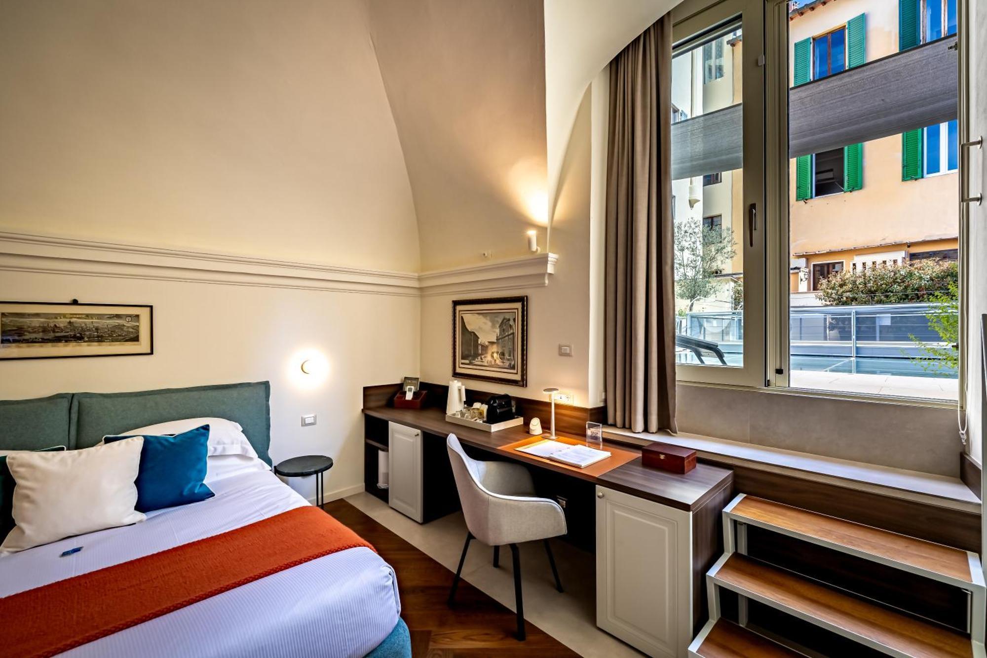 Dimora Collection - Le Corti - Boutique Luxury Suites In A Restored 13Th Century Convent, With Sauna And Gym (Adults Only) Florenz Exterior foto